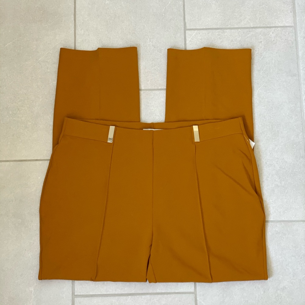 Plus Size Golden Hour Crepe Buckle Side Pants - Picture 3 of 11